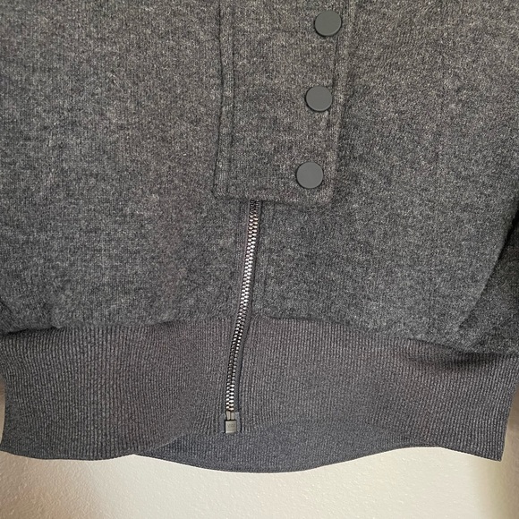 Alo Yoga strut jacket size XS - Picture 6 of 11